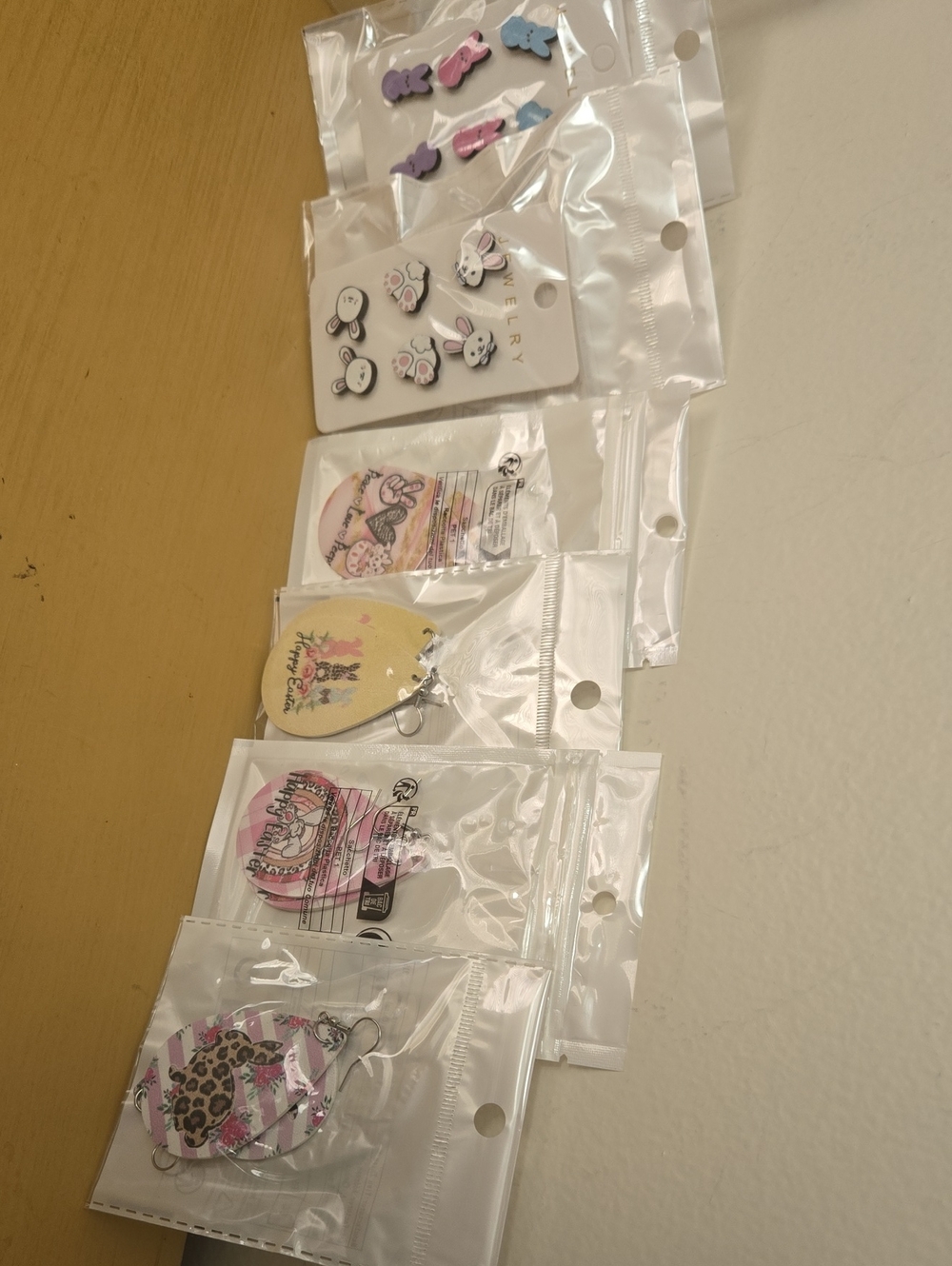 Easter Earrings, 10 Pair.
